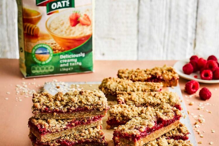 raspberry oat bars