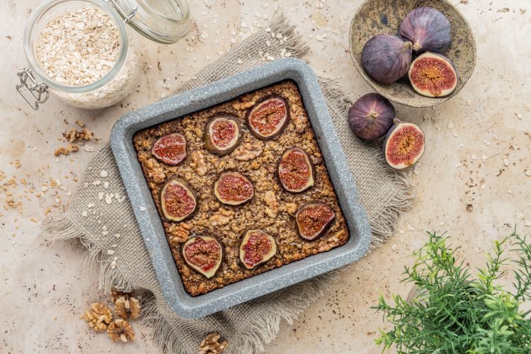 Baked Oats with Walnuts & Figs